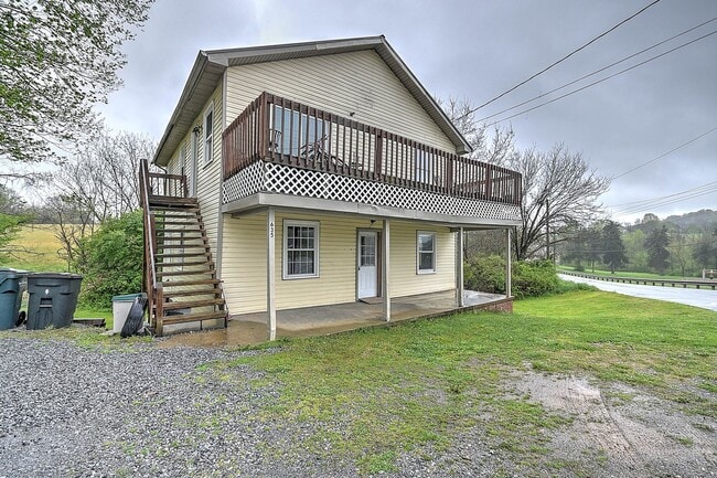 Photo - 635 S McKee St Unidad A