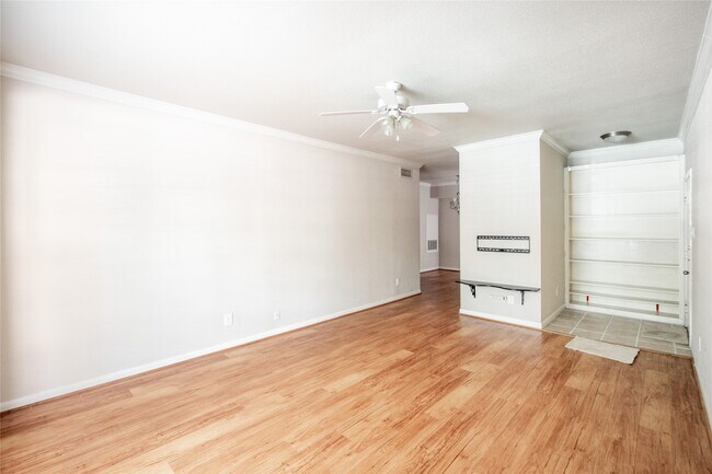 Photo - 2255 Braeswood Park Dr Unit 289