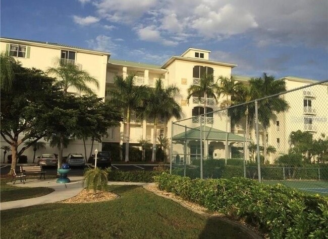 200 Harbor Walk Dr Unit 321
