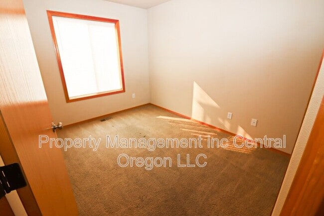 Photo - 3041 NE Canoe Ct