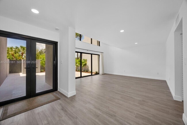 Photo - 6661 SW 72nd St Unit 35