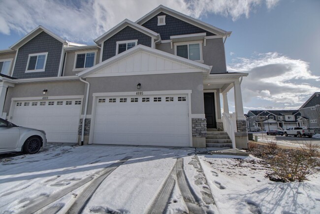 Pet Friendly Spacious Lehi Townhome - Pet Friendly Spacious Lehi Townhome