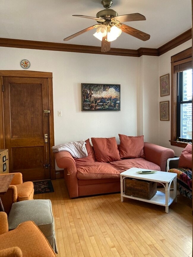 Photo - 2223 W Iowa St