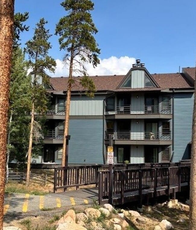 Building Photo - Long Term Rental- Buffalo Village BB208 Unit BB  208