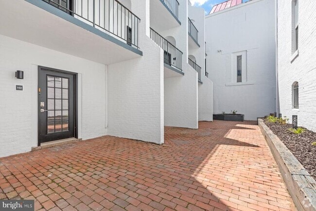 Building Photo - 207 S Patrick St Unit 102 Rental