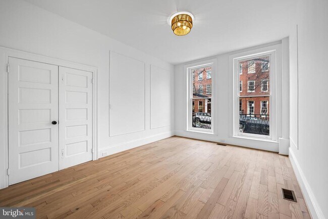 Photo - 1202 Bolton St