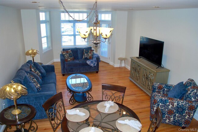 Photo - 3106 Leeward Dr