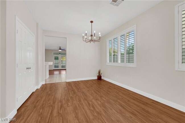 Photo - 310 Fancrest St