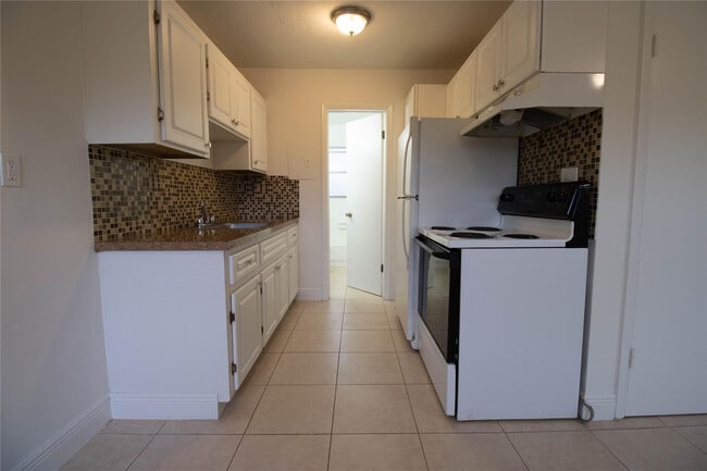 Photo - 400 SW 7th Ave Unidad 8