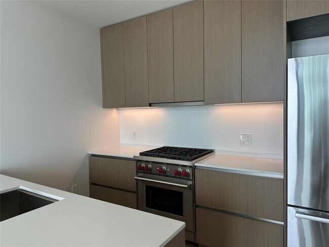 Photo - 610 Davis St Unit 2610