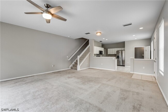 Photo - 1088 Oxford Ln