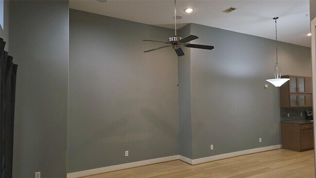 Photo - 2301 Camden Dr