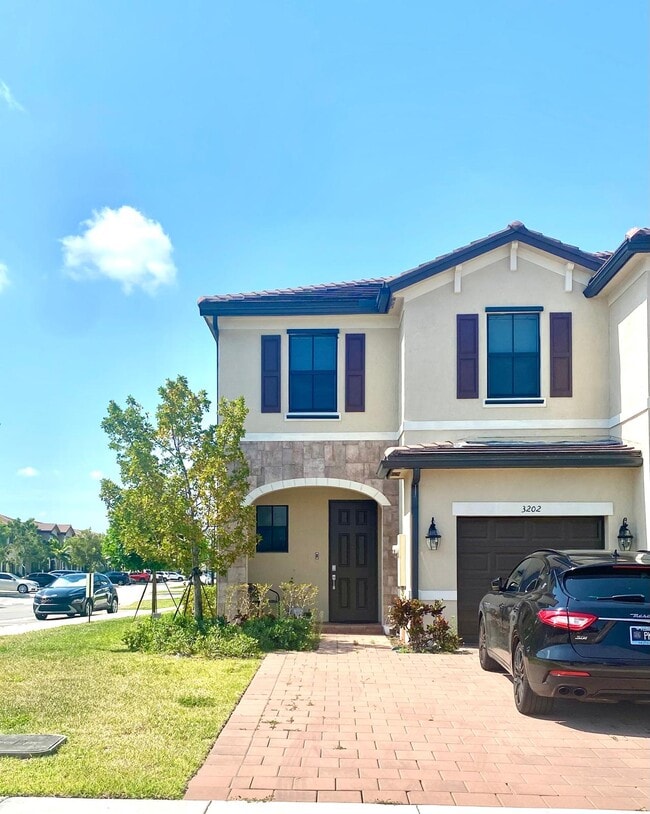 Photo - 3202 W 108th St