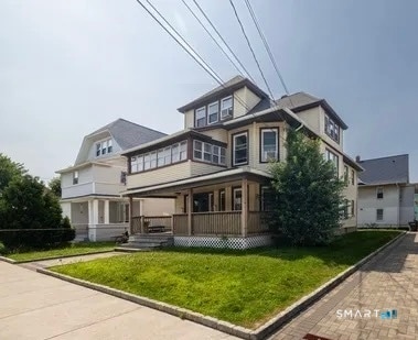 Building Photo - 154 Rose St