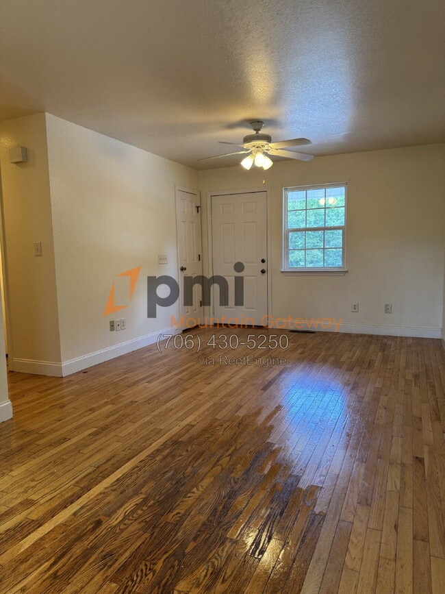 Photo - 78 Tall Oak Dr