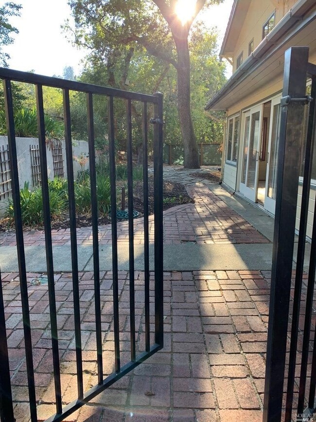 Photo - 848 Acalanes Rd