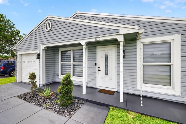 Photo - 1710 SW 83rd Terrace