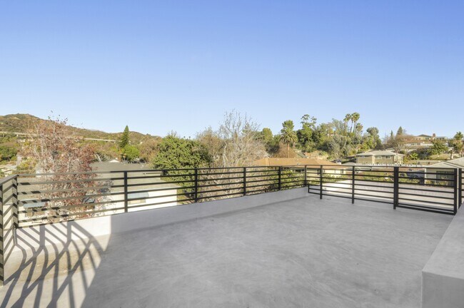 Photo - 1403 Eagle Vista Dr