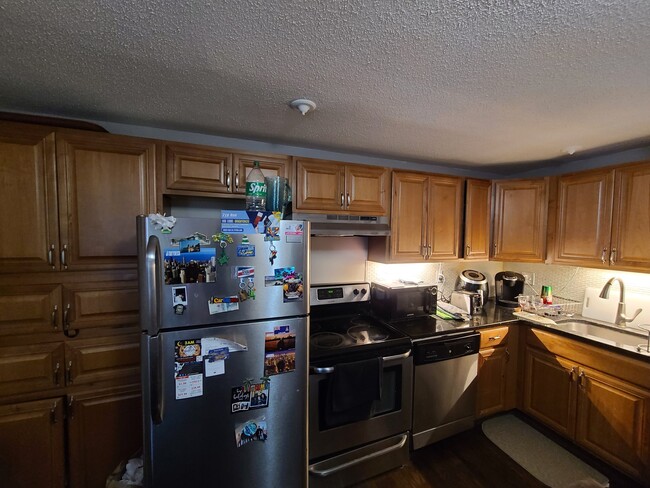 Photo - 141 Englewood Ave Condo Unit B