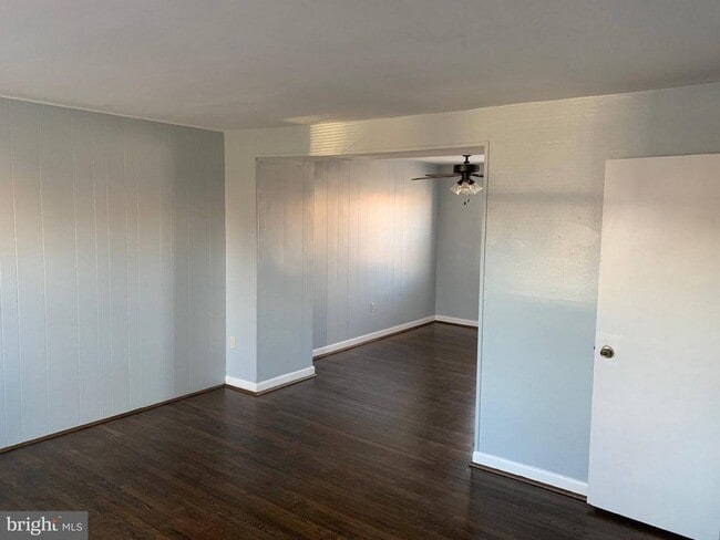 706 Seawall Rd
