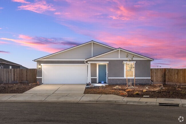 Building Photo - New Home in Abbey Court!