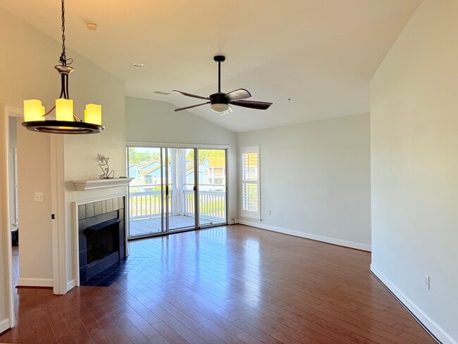 Photo - 1133 Torrence Cir