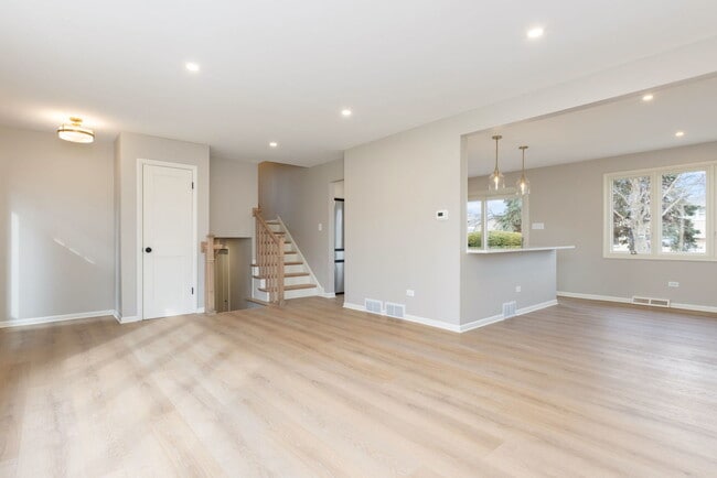 Photo - 8518 Candlelight Dr W