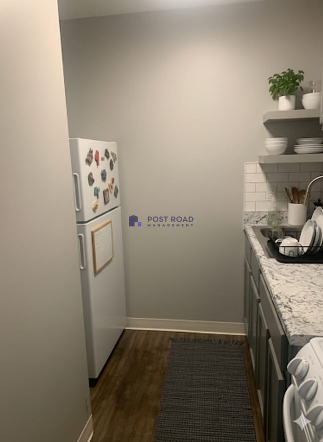 Building Photo - 2800 S Osage Ave Unit 102