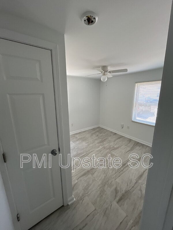 Photo - 201 Chandler Dr Unit Apt 32C