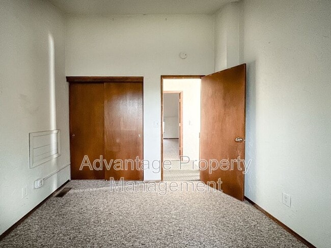 Photo - 1765 NW Grant Ave