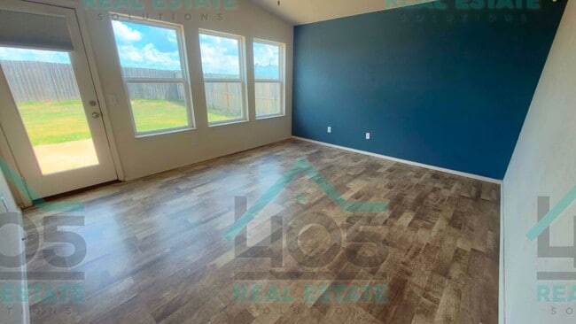 Photo - 3 Bedroom Yukon