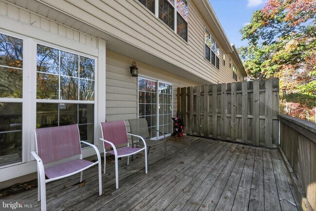 Photo - 37 Jessica Ct