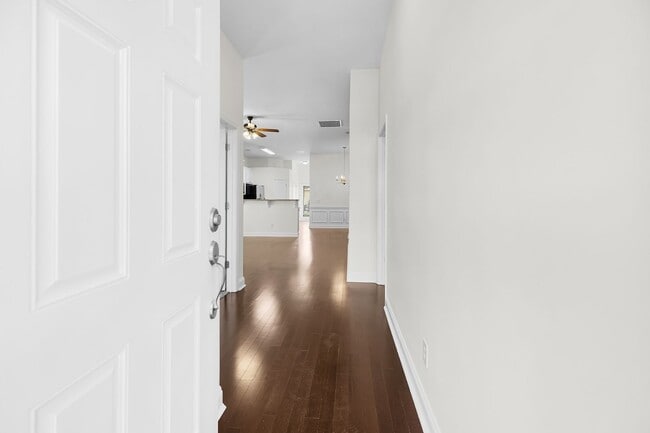 Photo - Port Wentworth Cottage