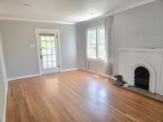 Photo - 1406 E Earll Dr