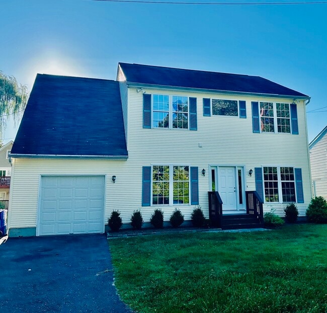40 Marlin Dr