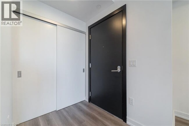 Photo - 5 Wellington St S Unit 1407