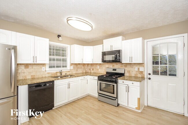 Photo - 372 Teague Dr NW