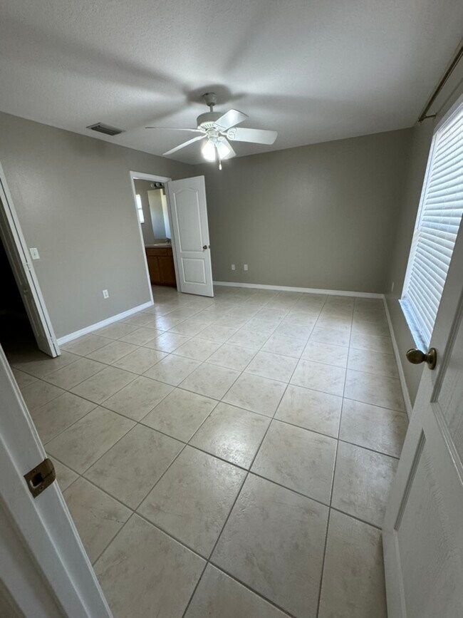 361 Del Monte Rd Townhome Townhome Rental in Sebastian FL