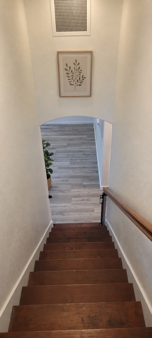 Photo - 1800 Broad Stripes Way