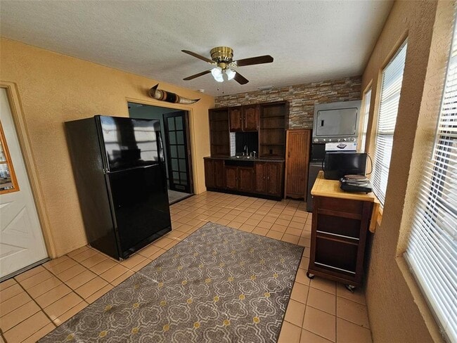 Photo - 4609 Miley Rd