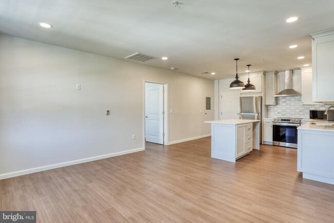Photo - 210 E Boscawen St Unit 201