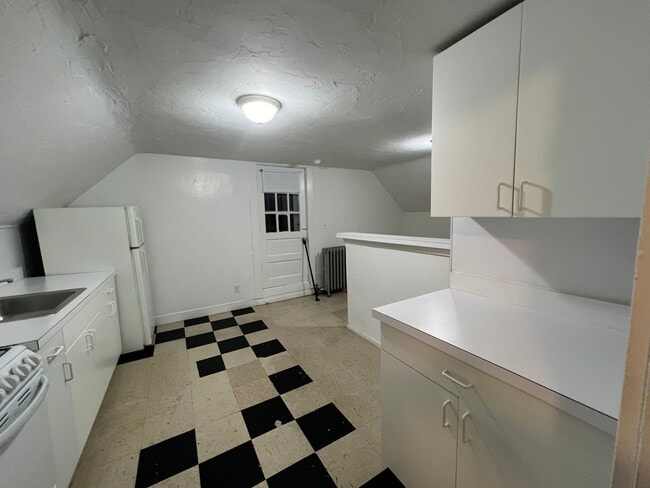 Photo - 456 Salem St