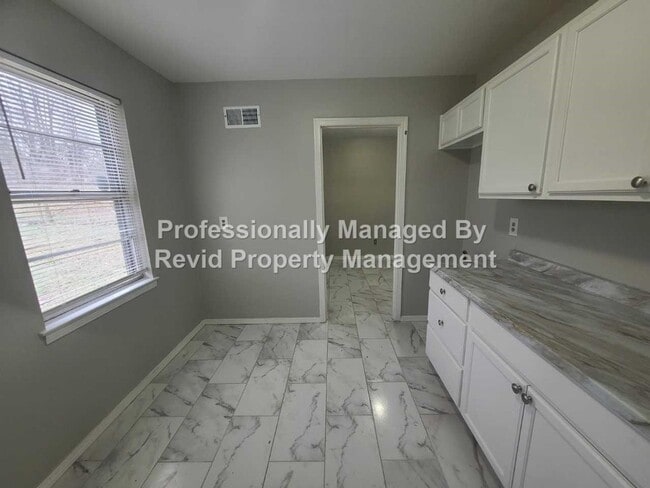 Photo - FIRST MONTH FREE!!! Newly Renovated 3 Bedroom Home!