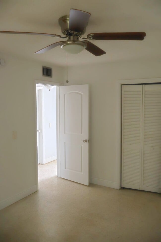 Photo - 528 SW 6th St