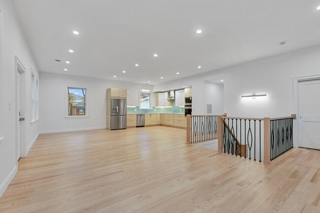 Photo - 14 Newell Rd Unit 14