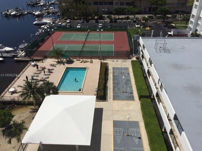 Photo - 2780 NE 183rd St Unit 912