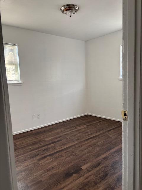 Photo - 403 Teak Ave