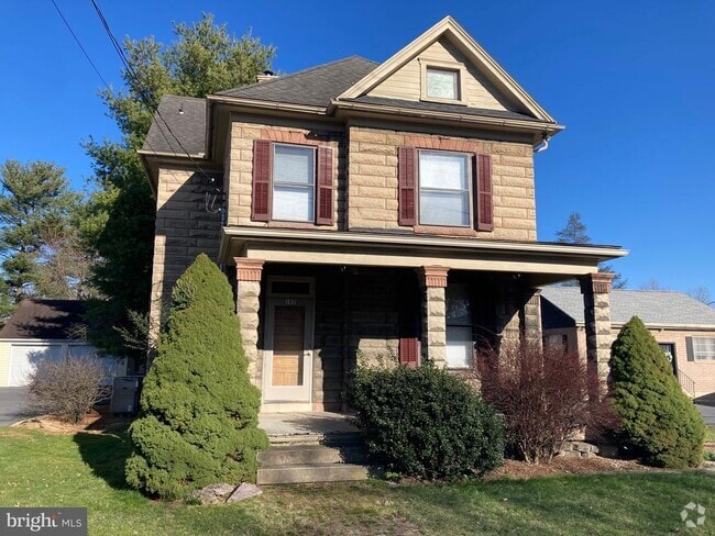 Building Photo - 195 Falling Spring Rd Rental