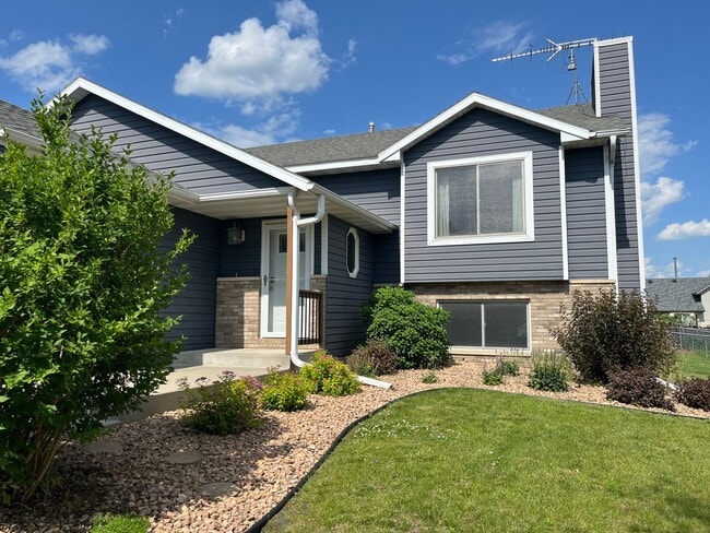 Photo - Beautifully Updated 4-Bed Home in Prime NW Location!