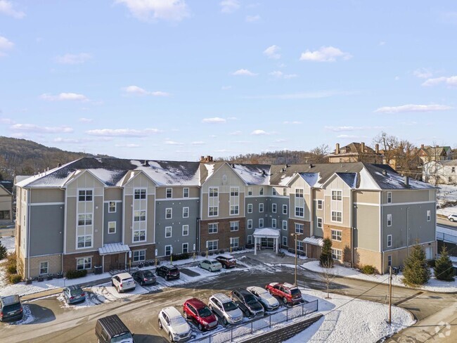 Building Photo - Gateway Senior Housing Rental